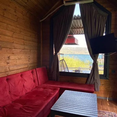 Burnaz Bungalov *